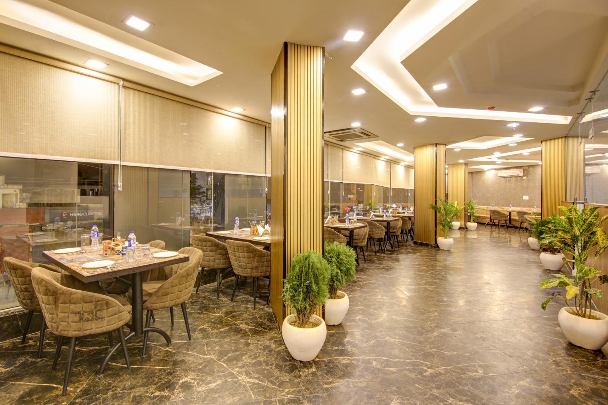 Hotel The Prithvi Near Delhi Airport New Delhi Buitenkant foto